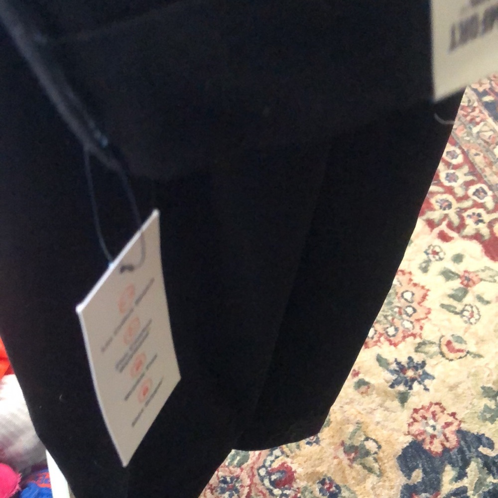 Dockers signature khaki classic fit lux corona stretch 42x32 black chinos - Picture 5 of 5